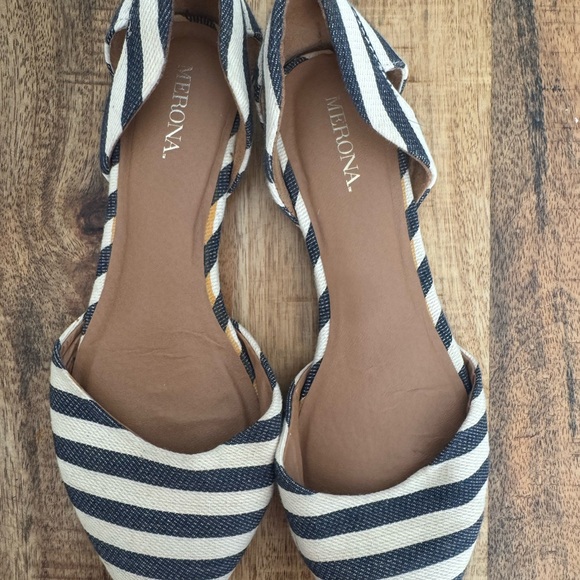 Merona Navy and White Striped Women's Flats - Picture 4 of 5